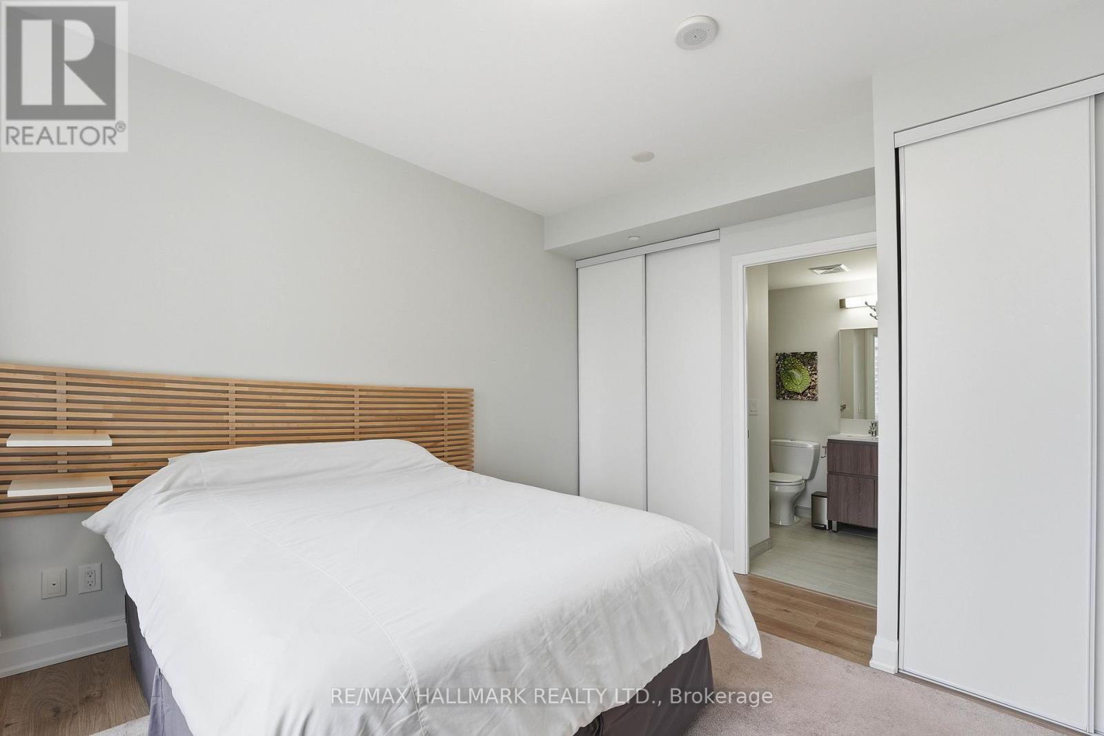 #710 36 PARK LAWN ROAD - 13