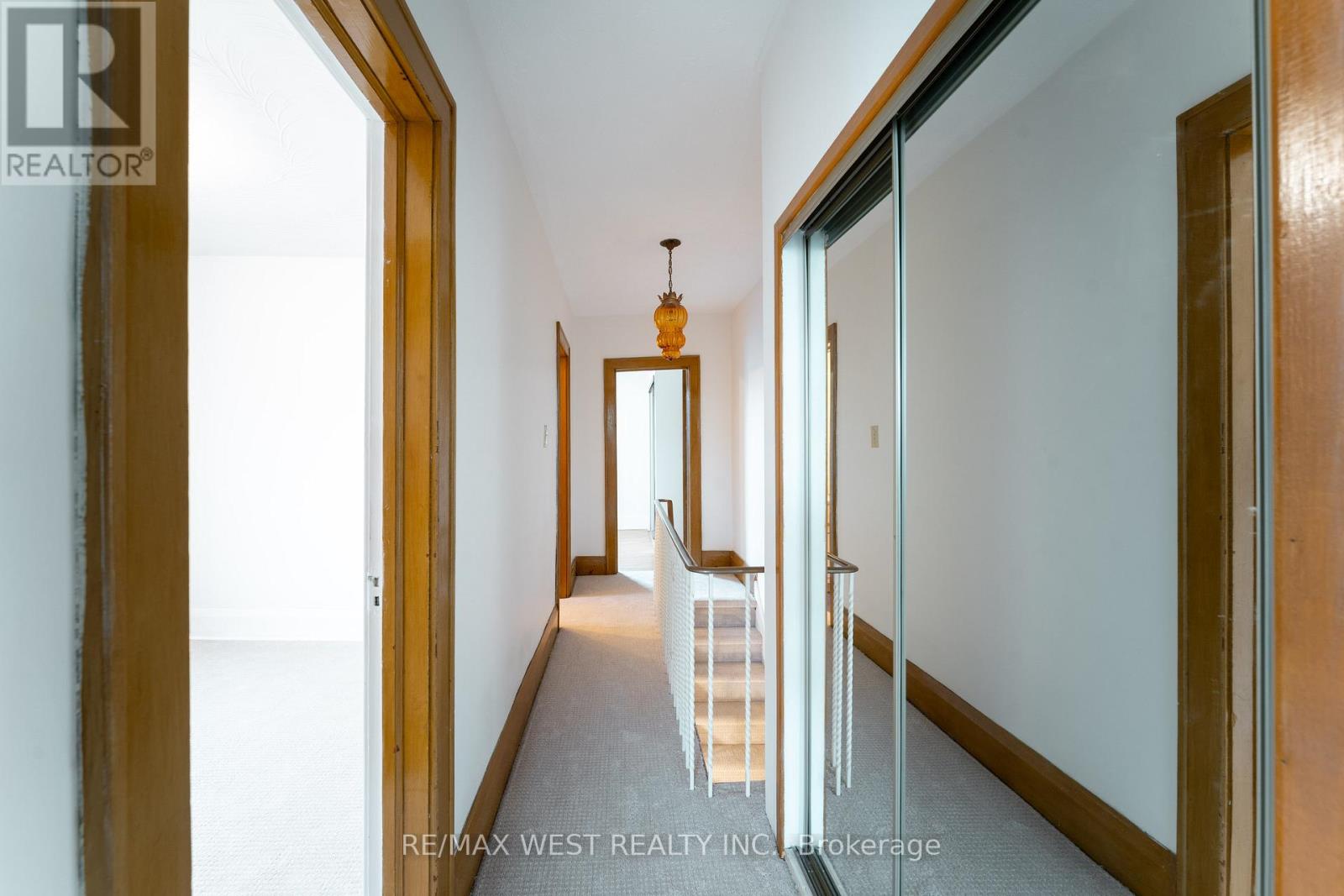 675 DURIE STREET - 27