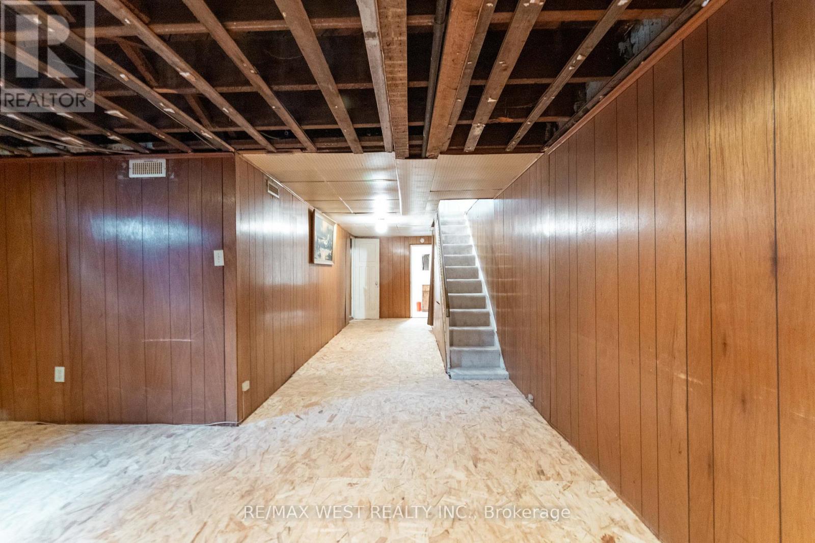 675 DURIE STREET - 31