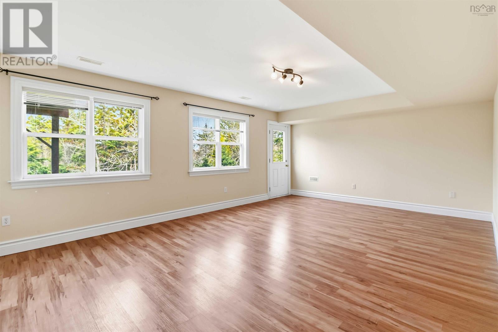 Property 39 of 52 of 167 Ravines Drive