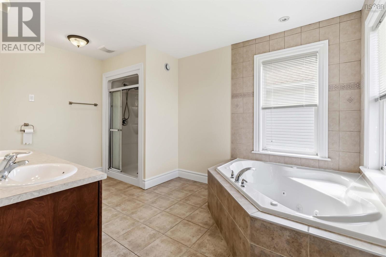 Property 30 of 52 of 167 Ravines Drive