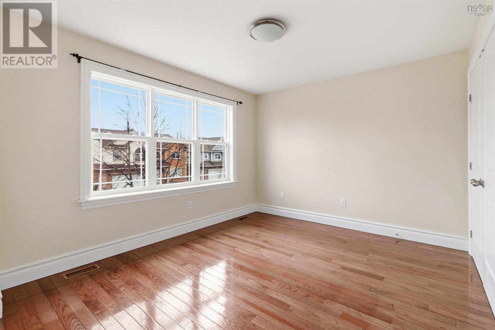 Property 35 of 52 of 167 Ravines Drive