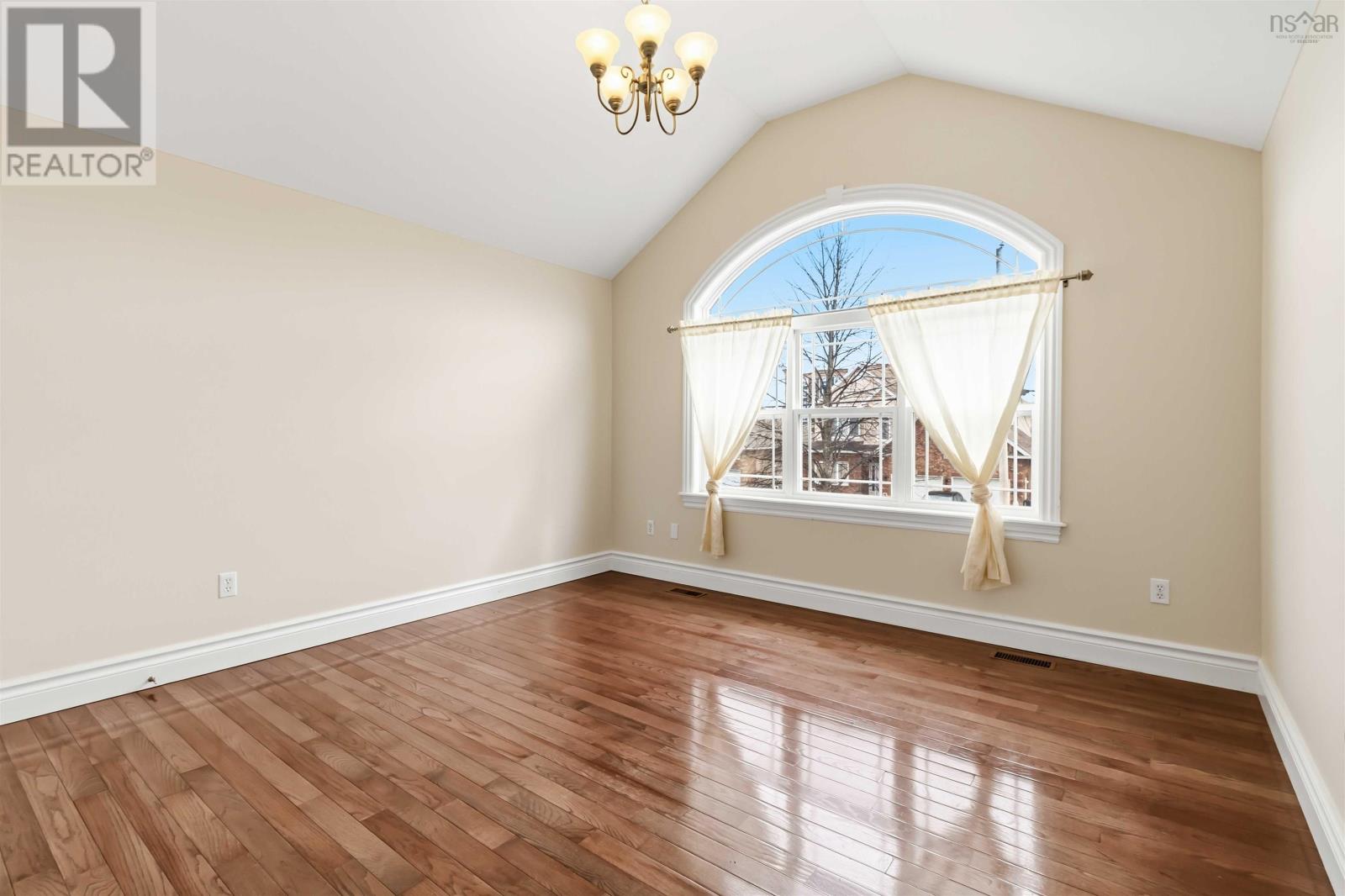 Property 32 of 52 of 167 Ravines Drive