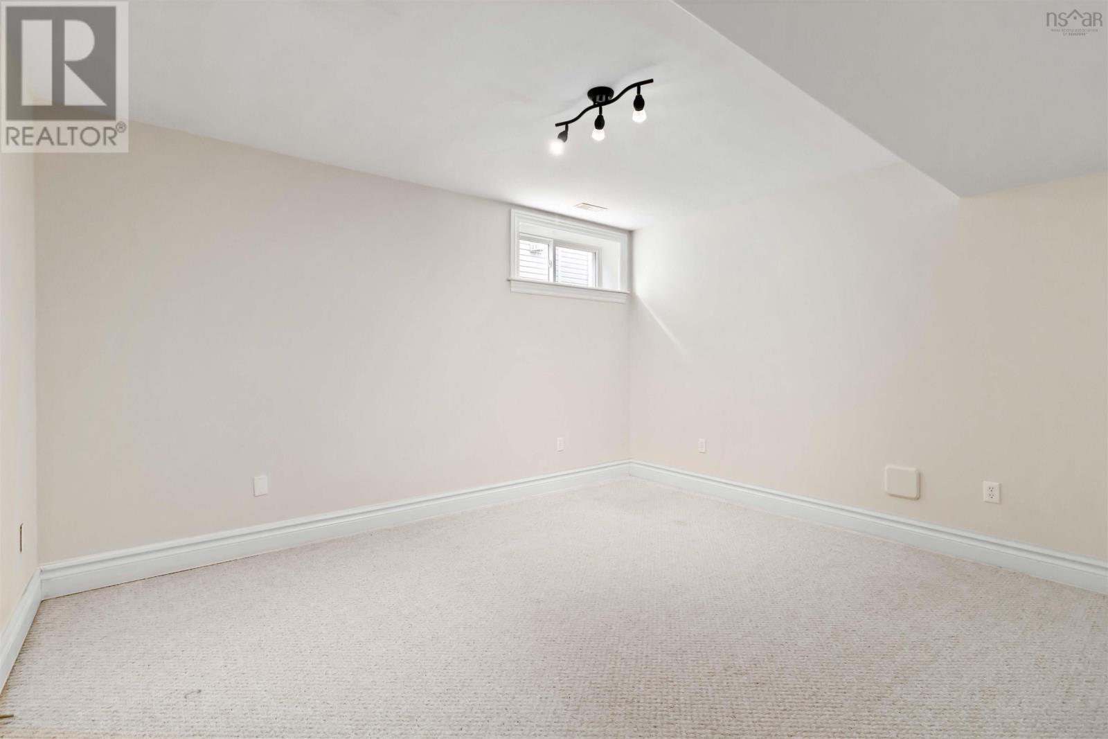 Property 40 of 52 of 167 Ravines Drive