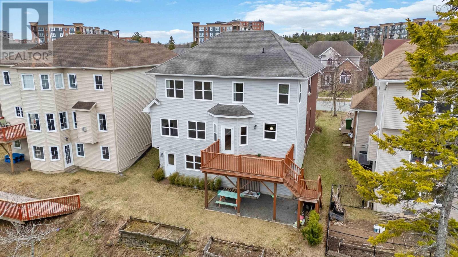 Property 48 of 52 of 167 Ravines Drive