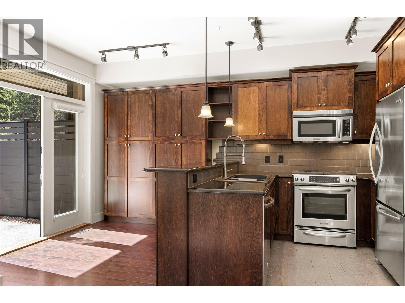 333 Longspoon Drive Unit# 35, Vernon