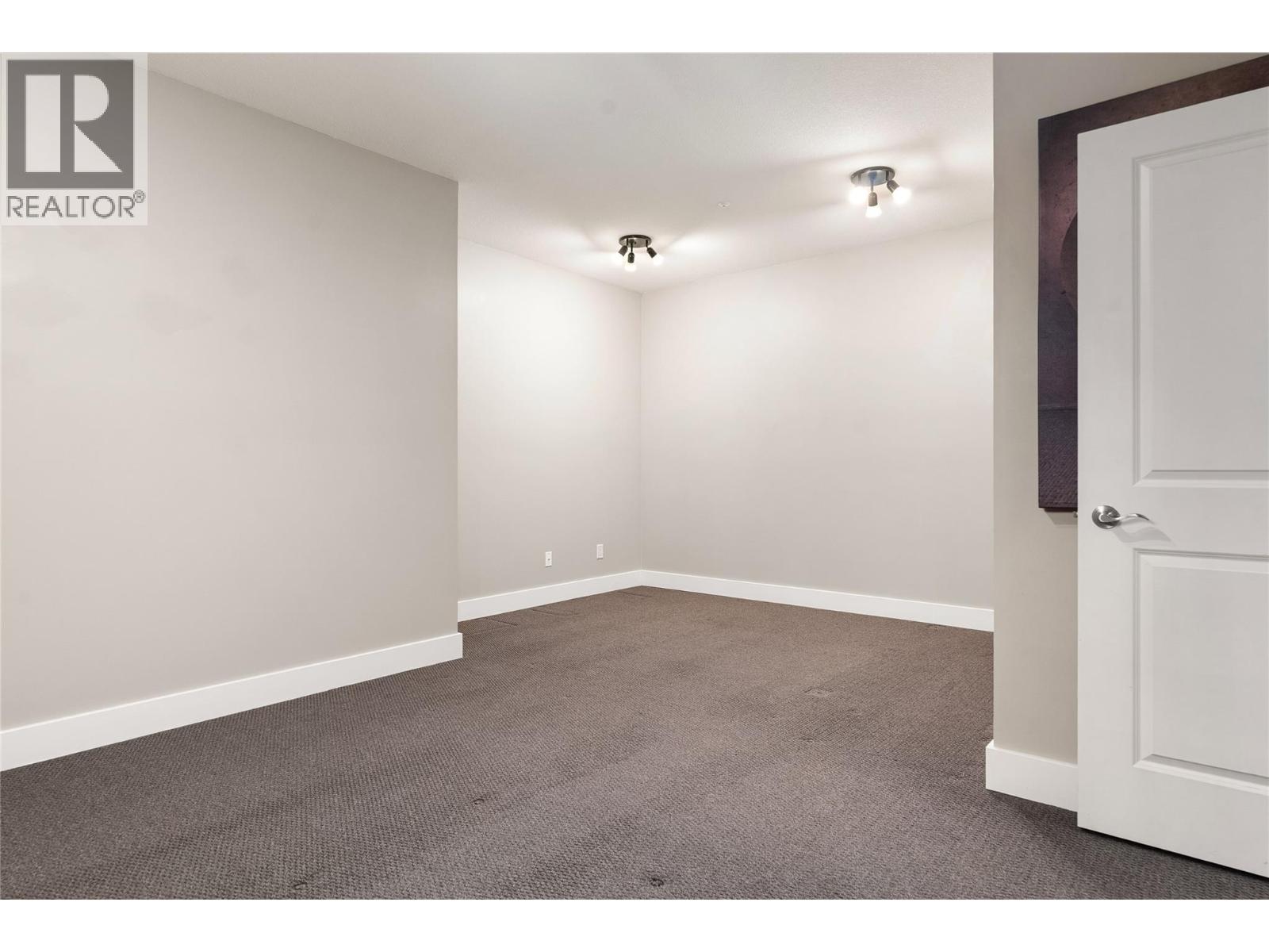 333 Longspoon Drive Unit# 35, Vernon
