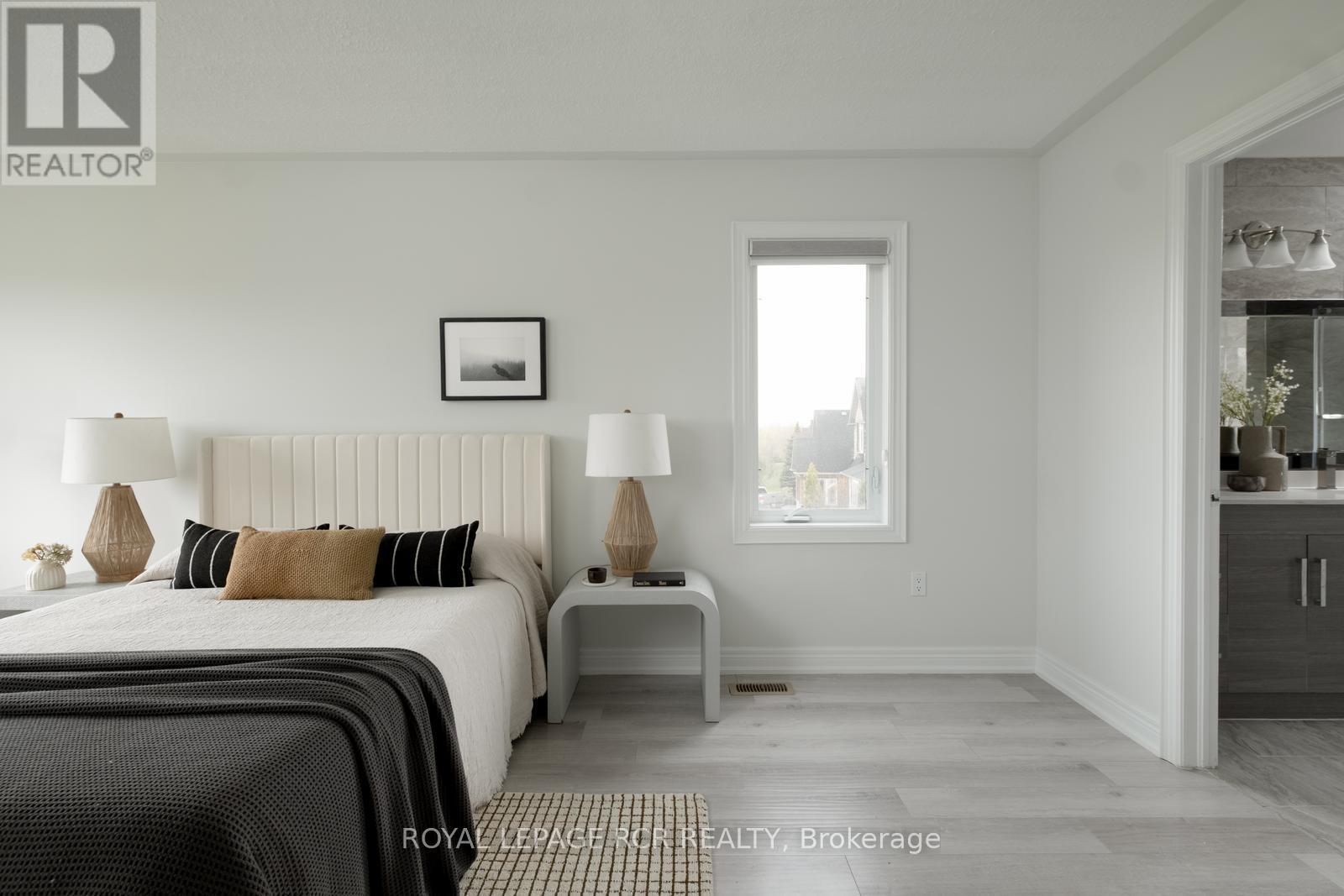 18 LEENDERS LANE - 25