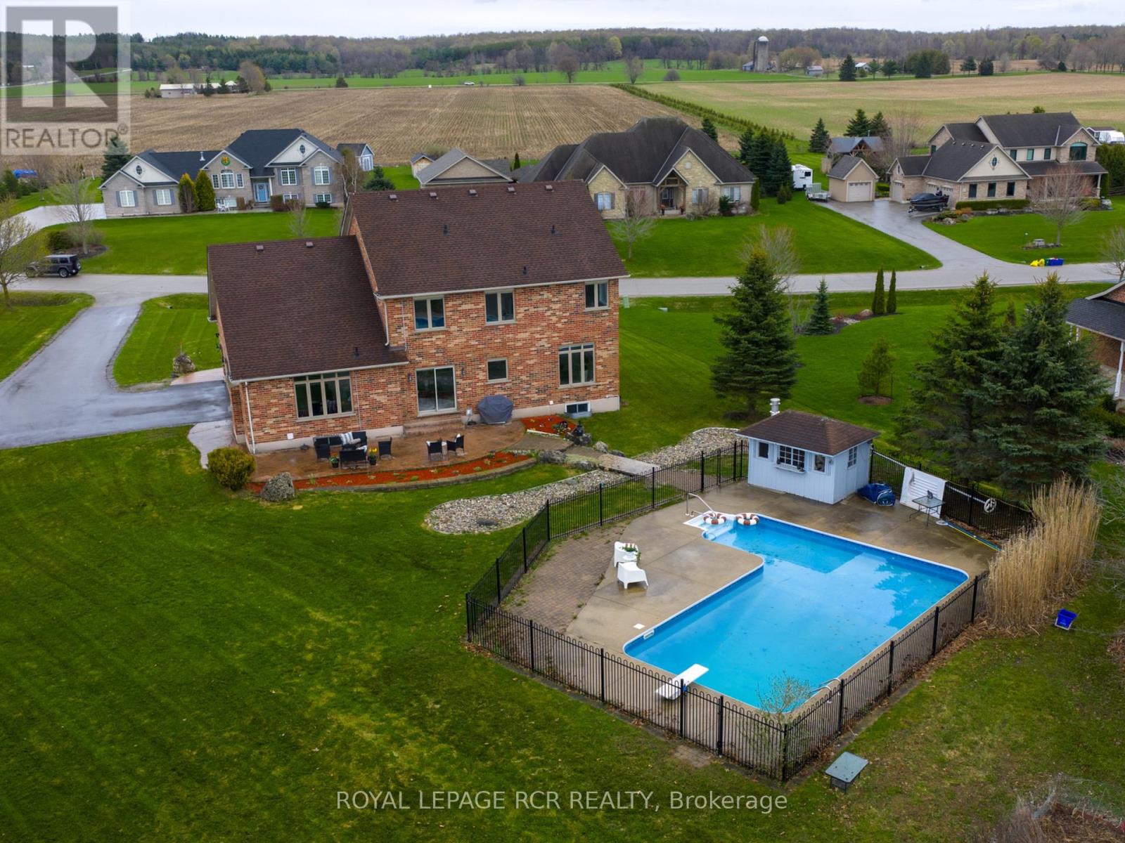 18 LEENDERS LANE - 3