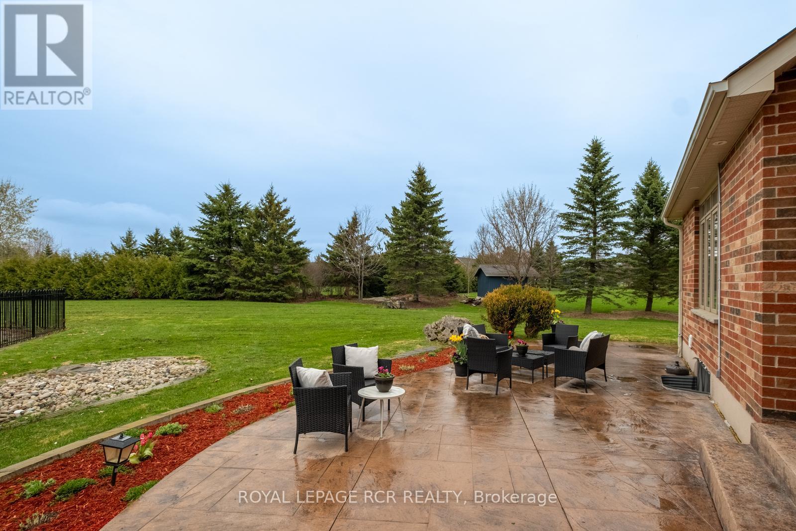 18 LEENDERS LANE - 39