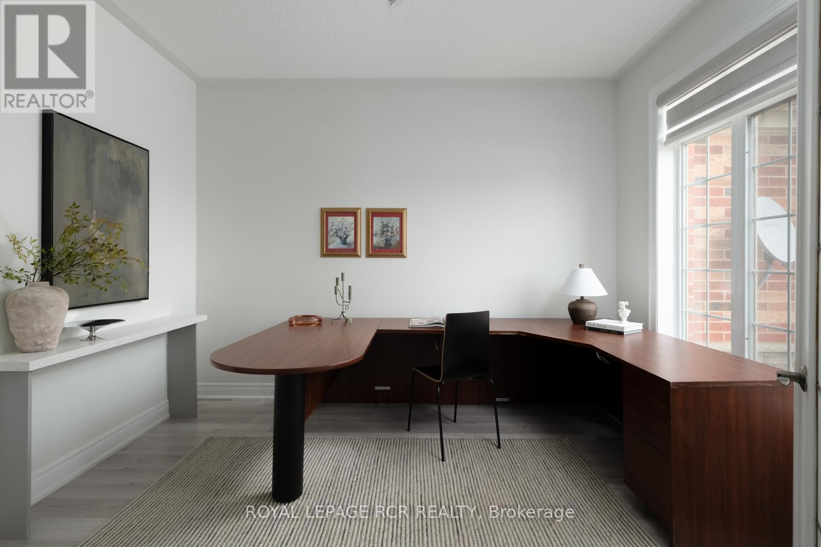 18 LEENDERS LANE - 44