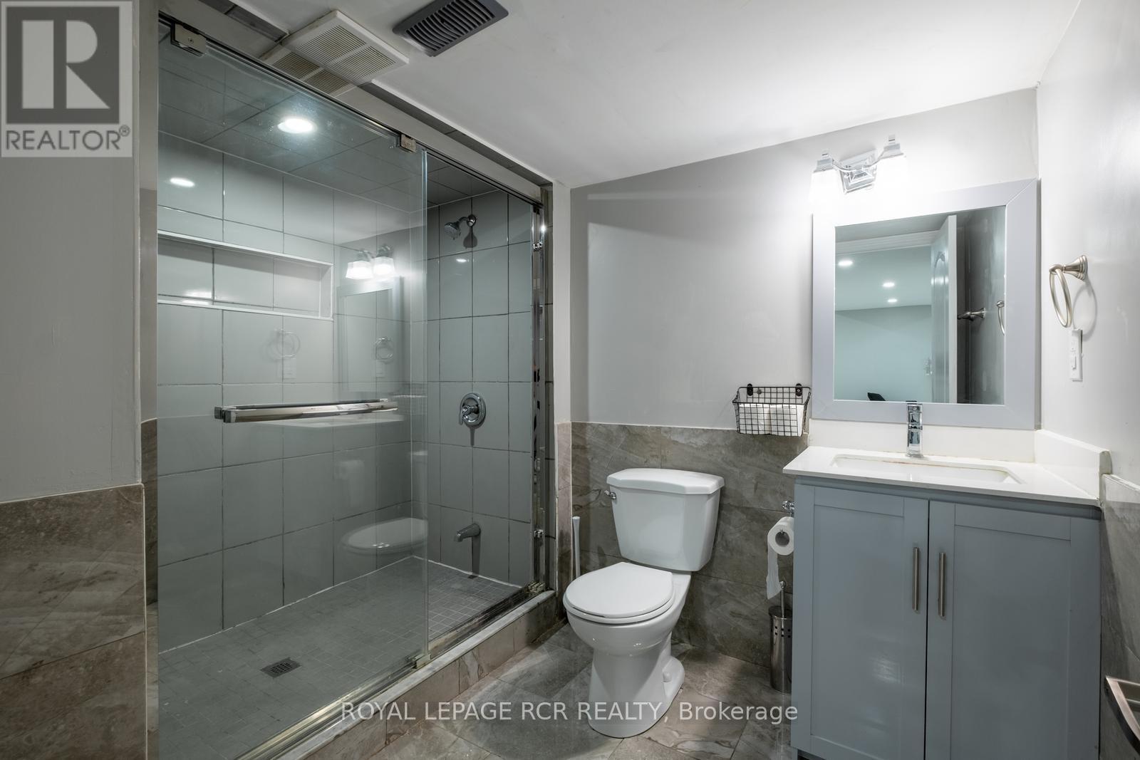 18 LEENDERS LANE - 48