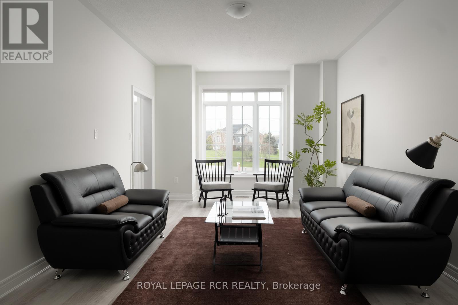 18 LEENDERS LANE - 8