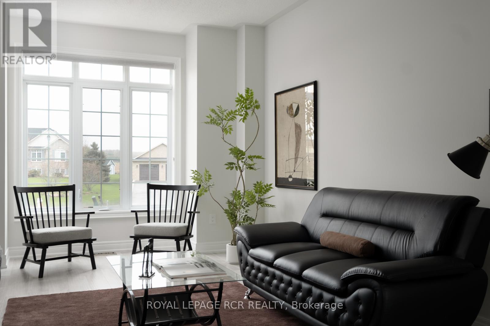 18 LEENDERS LANE - 9