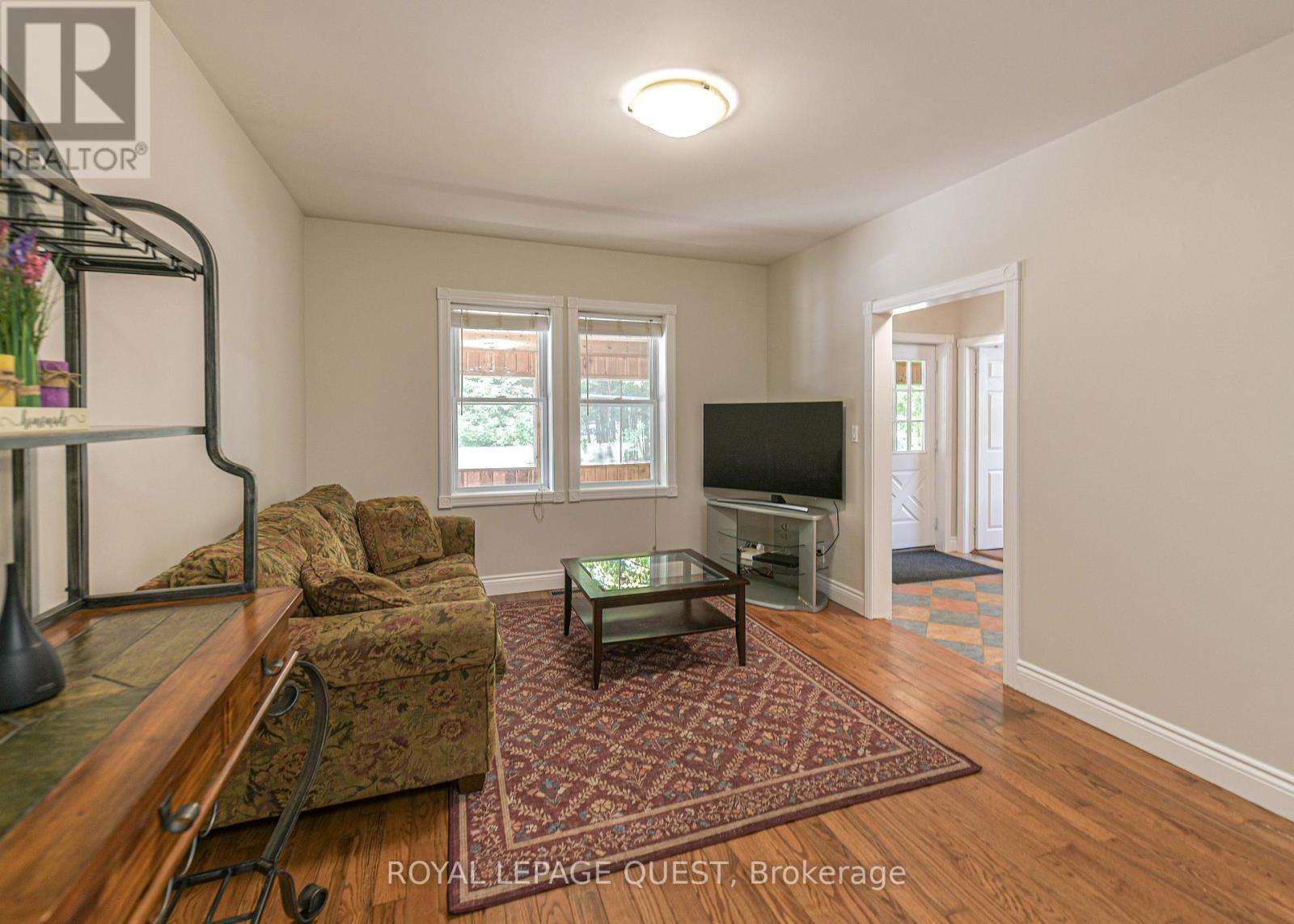 1046 SOUTHWOOD ROAD - 7