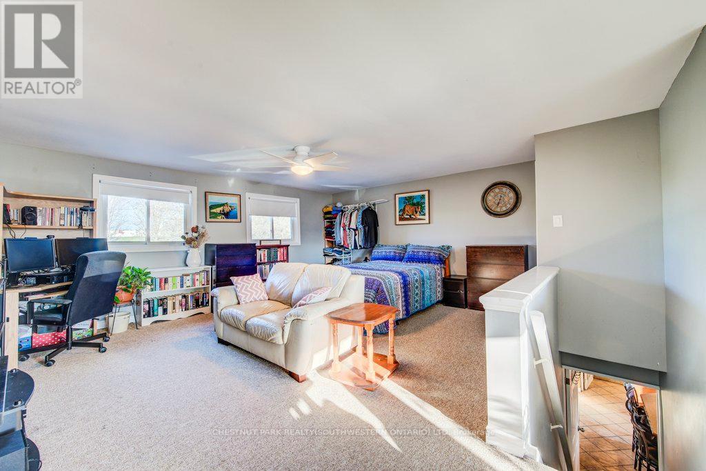 2310 FOUNTAIN STREET N - 17