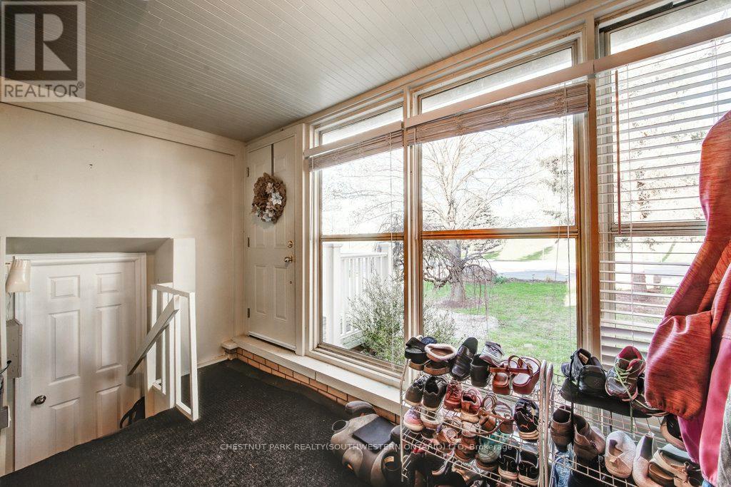 2310 FOUNTAIN STREET N - 23