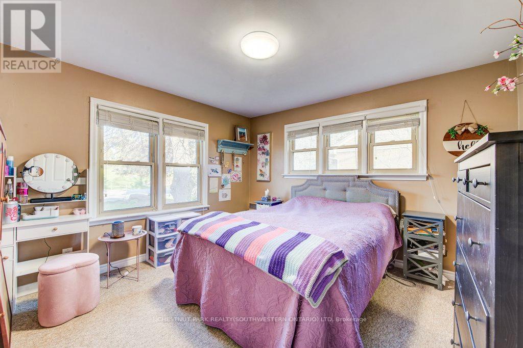 2310 FOUNTAIN STREET N - 30