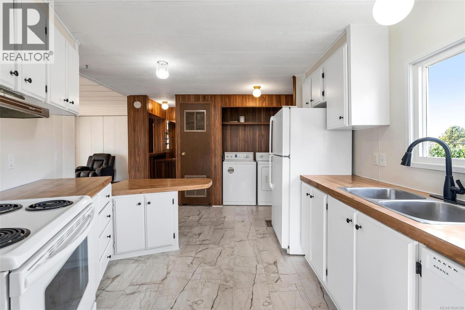 #3 158 Cooper Rd - 9