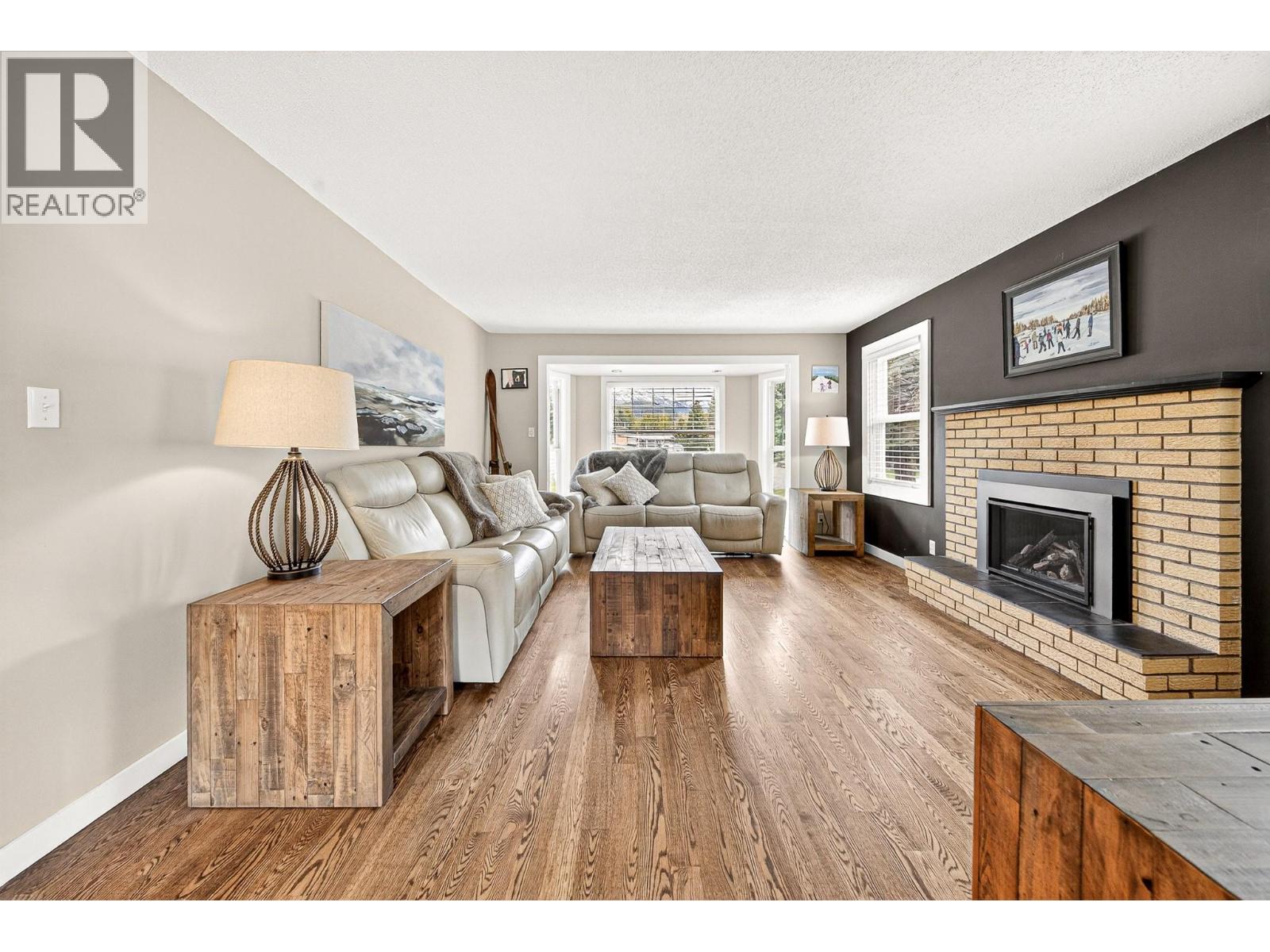 255 Pine Avenue, Sparwood