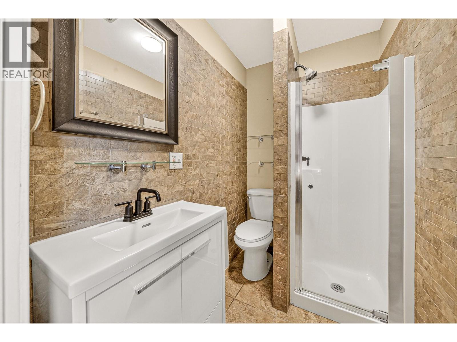 255 Pine Avenue, Sparwood