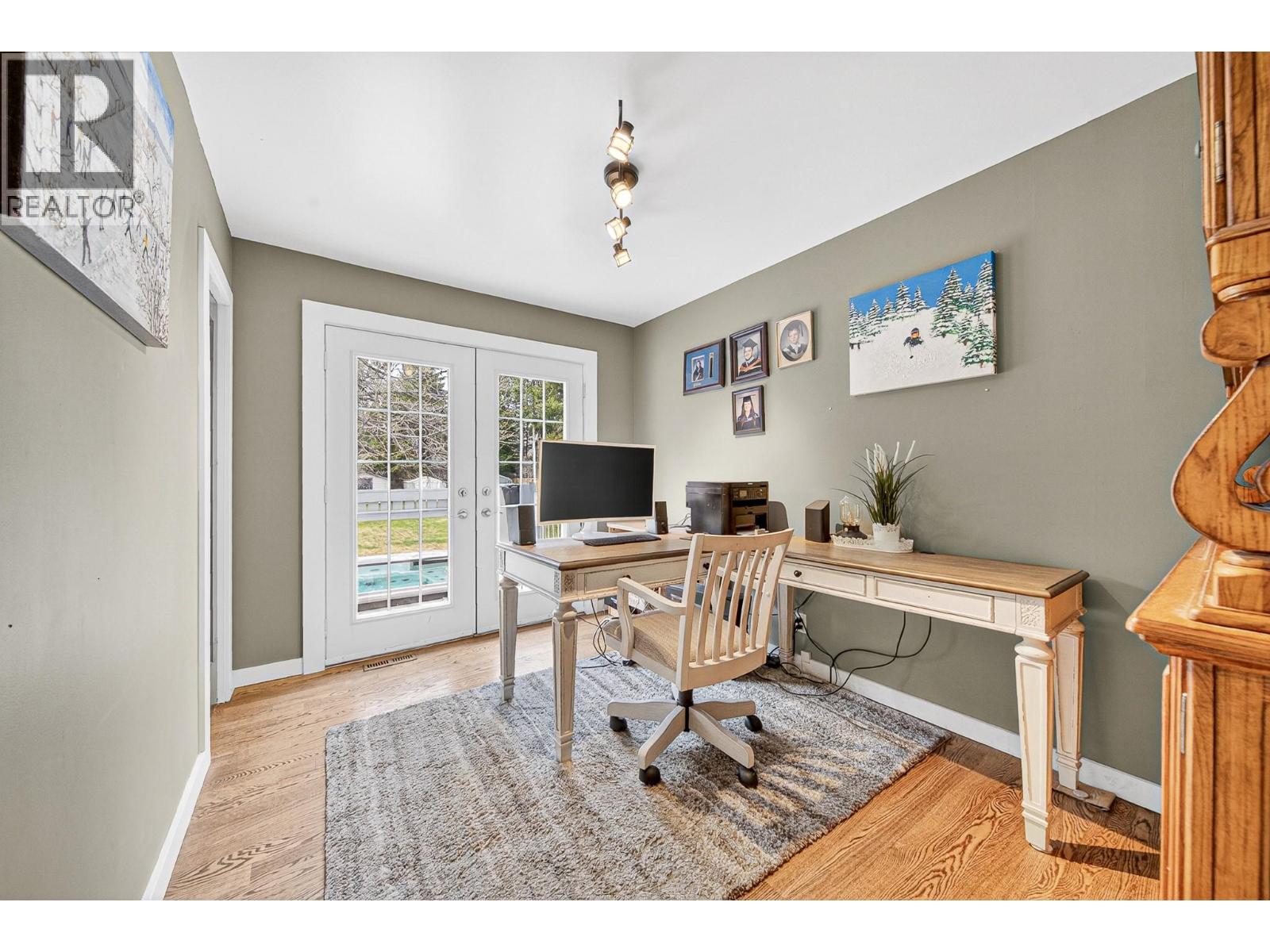 255 Pine Avenue, Sparwood