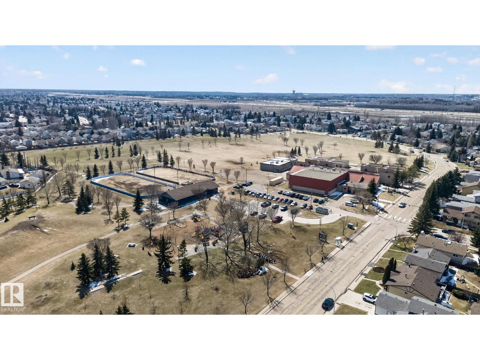 18604 97A AV NW - 42