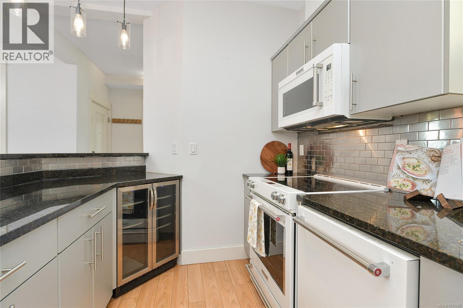 101 630 Speed Avenue, Victoria