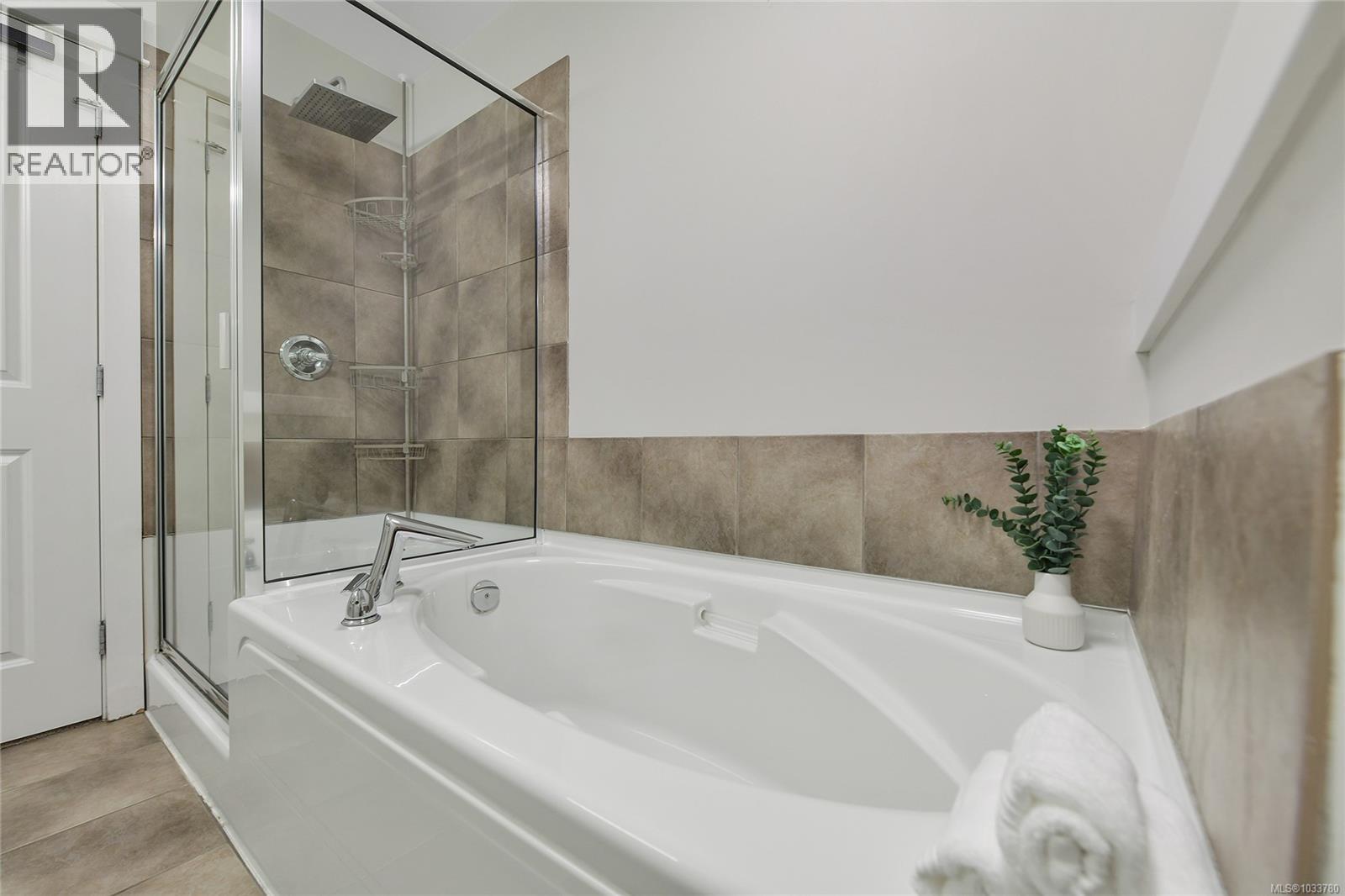 101 630 Speed Avenue, Victoria