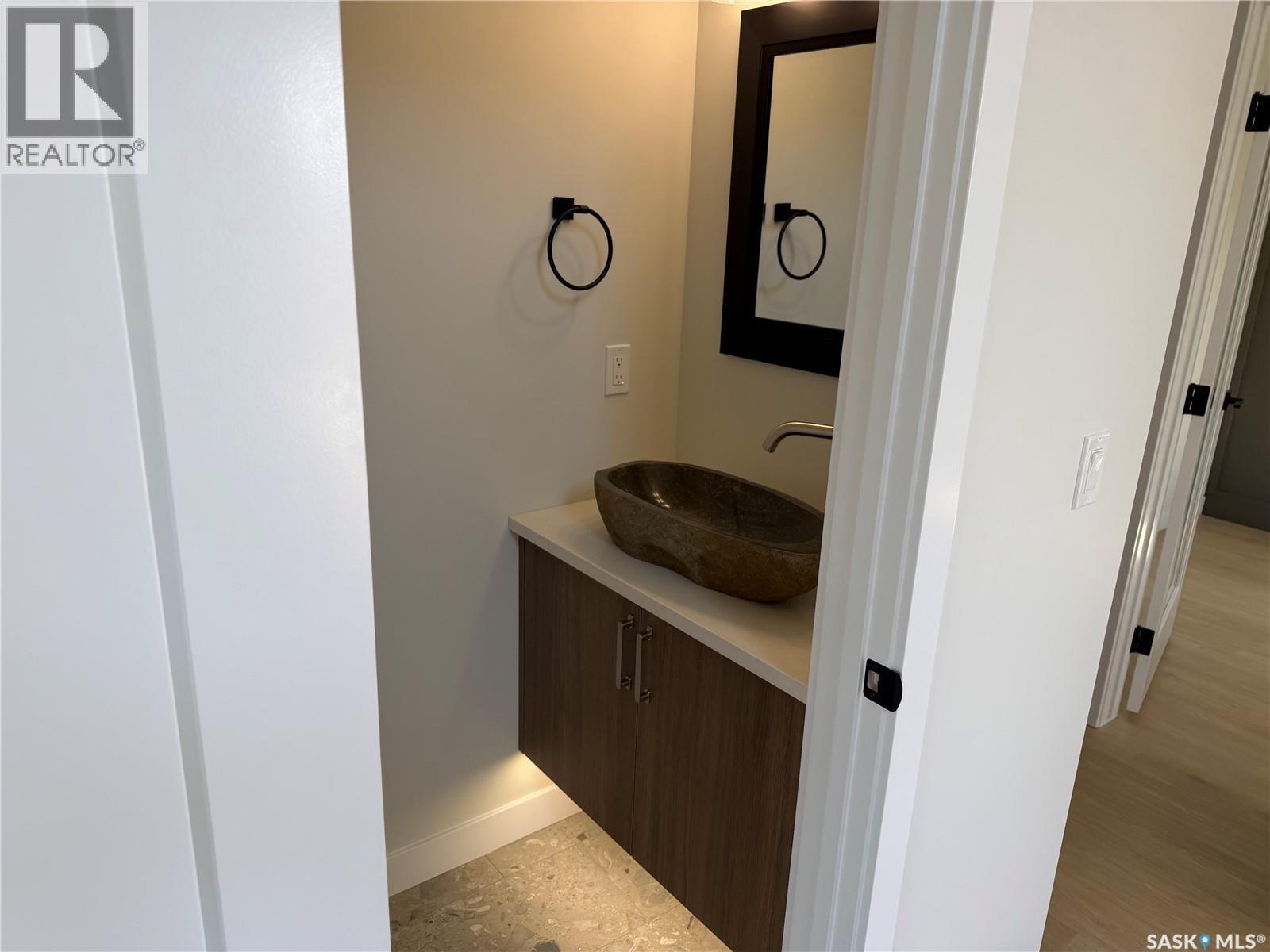 310 Traeger MANOR - 6