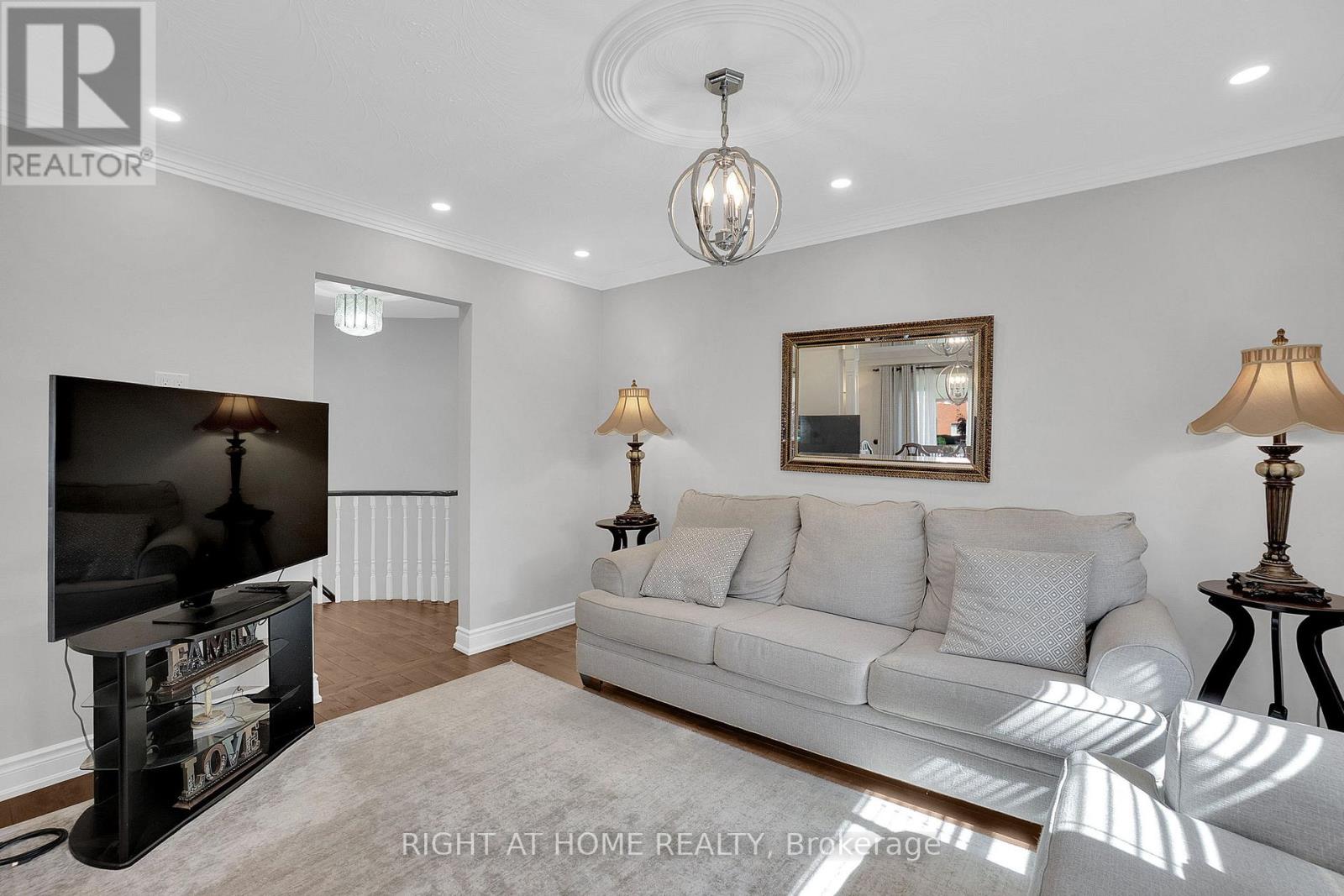 49 PIONEER LANE - 14