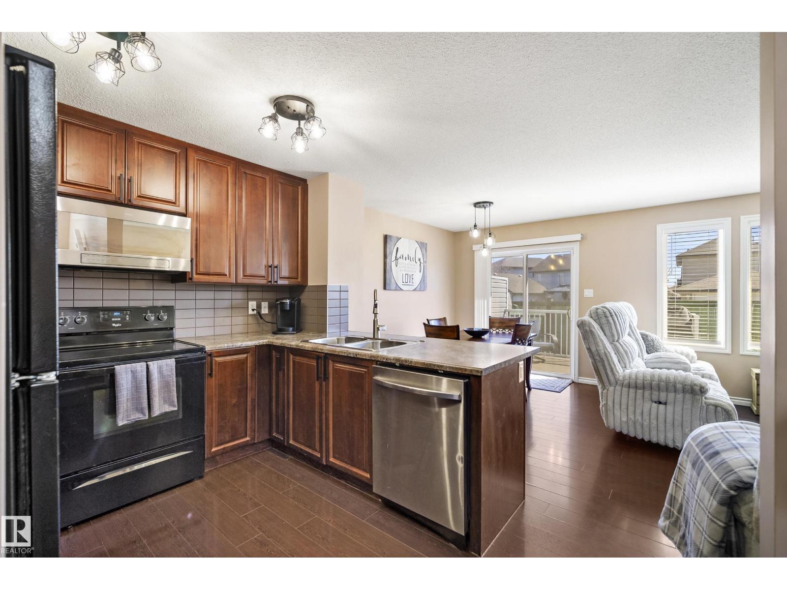 #9 9231 213 ST NW - 2