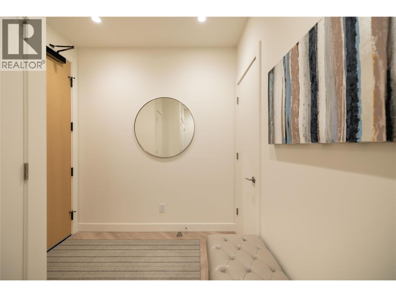 #411 3340 Lakeshore Road - 14