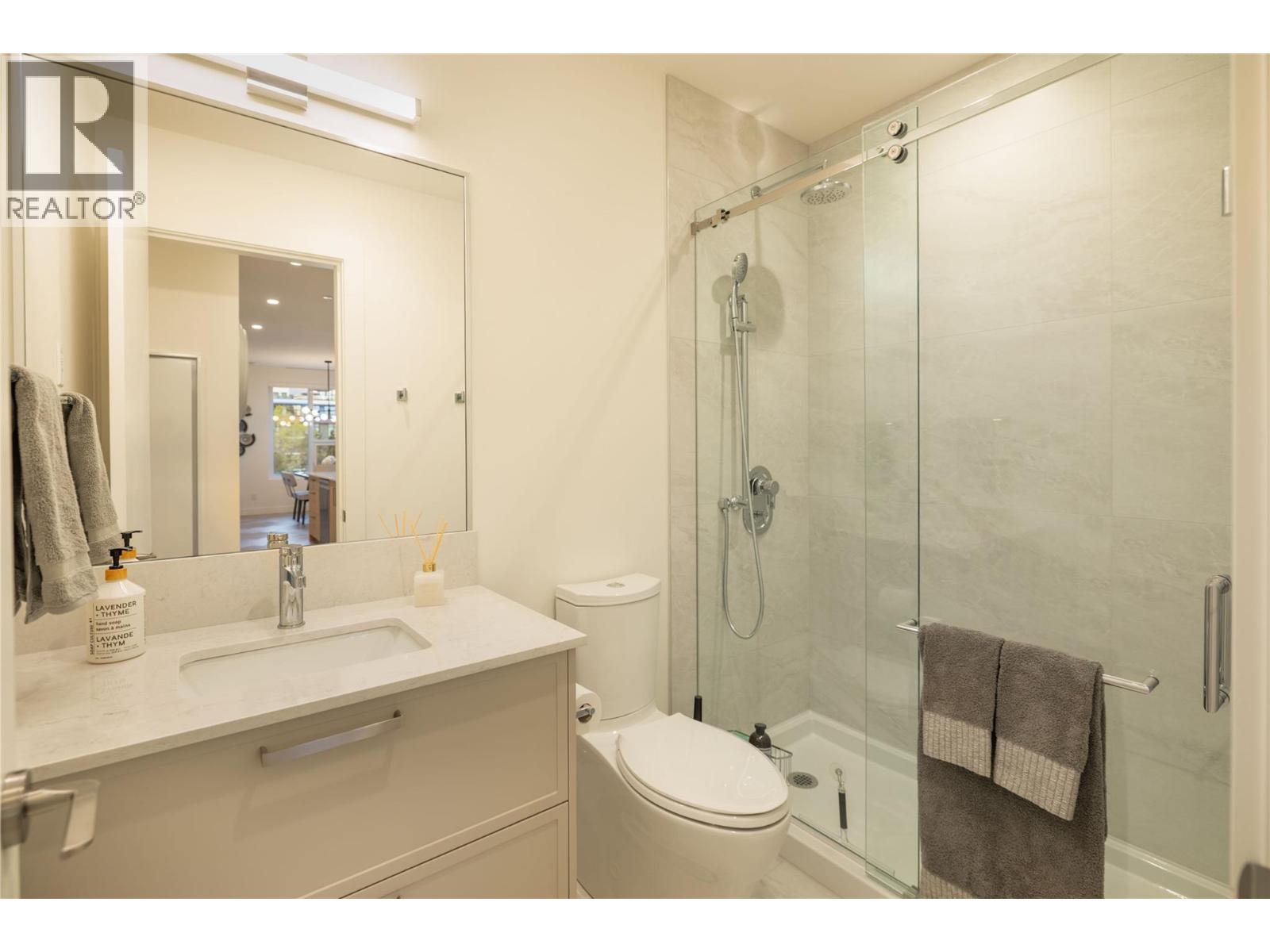 #411 3340 Lakeshore Road - 16