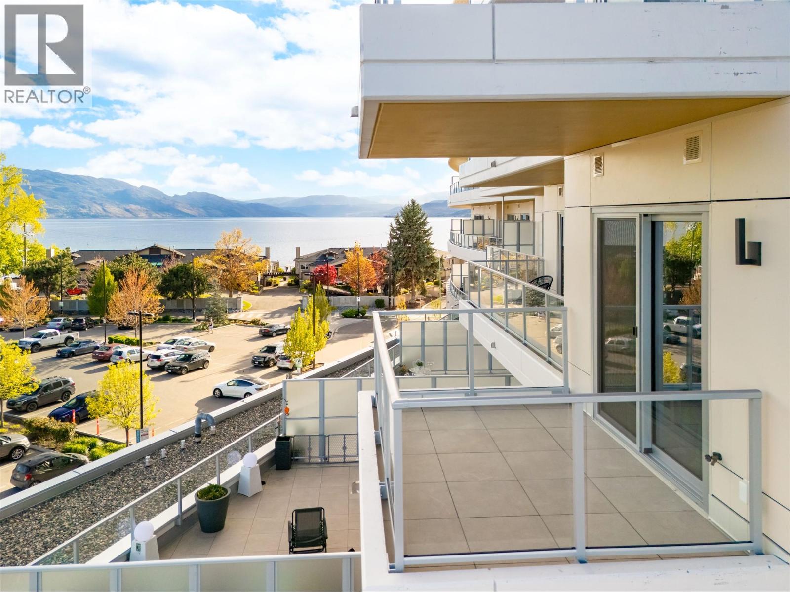#411 3340 Lakeshore Road - 28