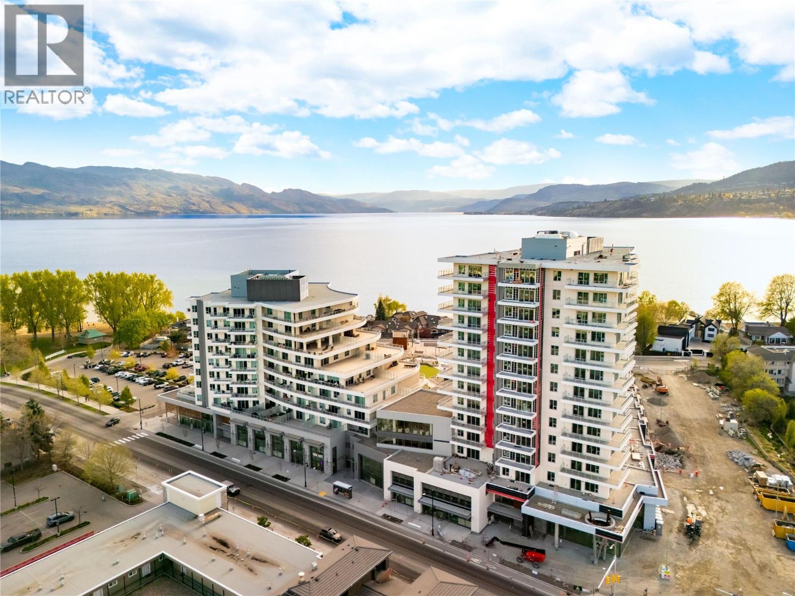 #411 3340 Lakeshore Road - 33