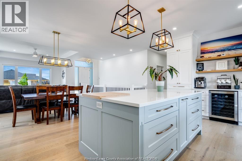 6 HEATHVIEW TRAIL - 15