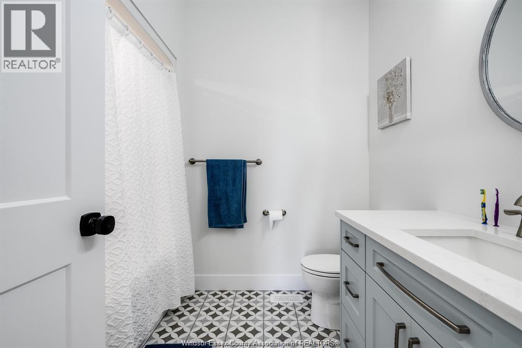 6 HEATHVIEW TRAIL - 26