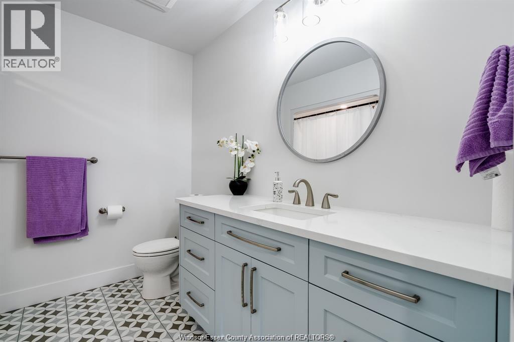6 HEATHVIEW TRAIL - 38