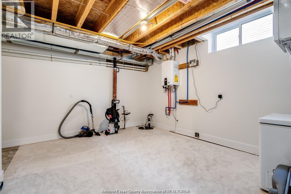 6 HEATHVIEW TRAIL - 41