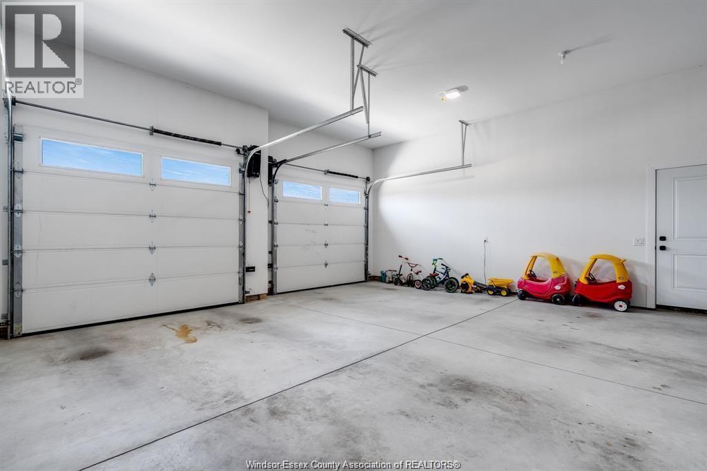 6 HEATHVIEW TRAIL - 43