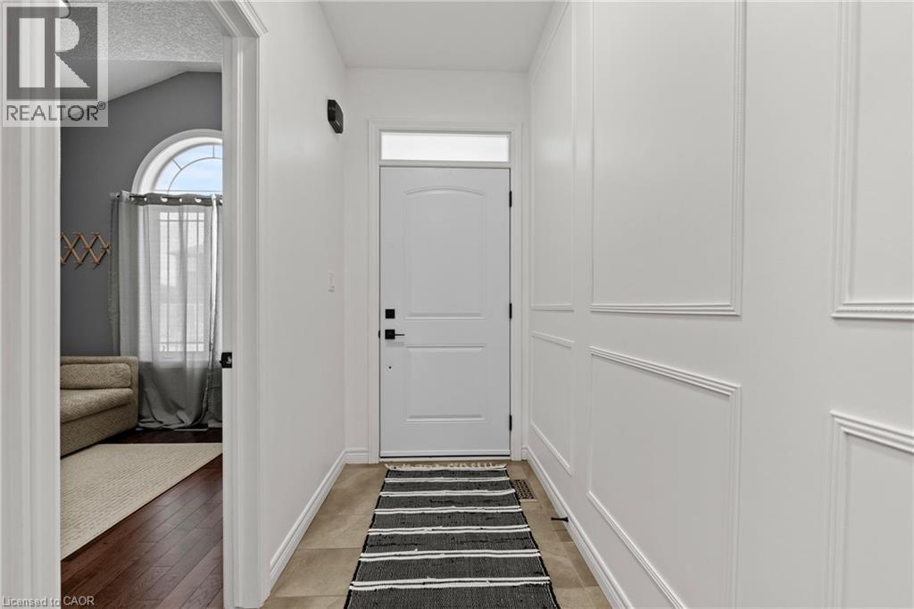 292 KEYSTONE Crescent, Hamilton, Ontario, L0R1P0 — Photo 5