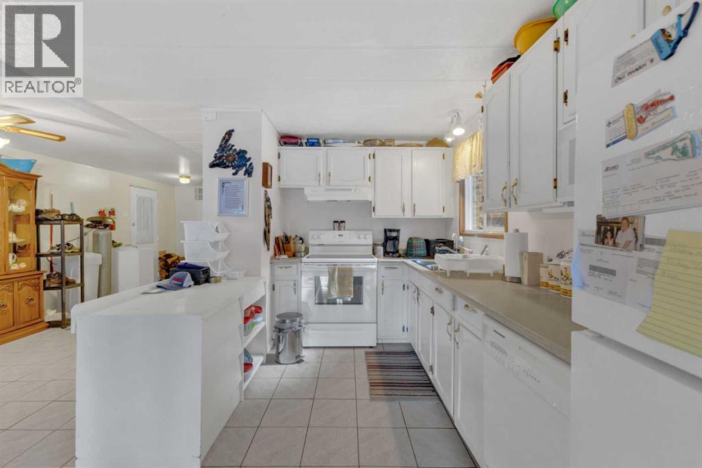 354047 Highway 22 — photo 10