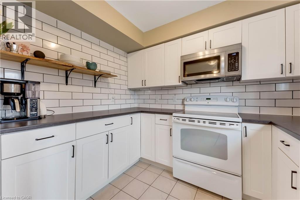 99 CANROBERT Street, Woodstock, Ontario, N4S8X5 — Photo 9