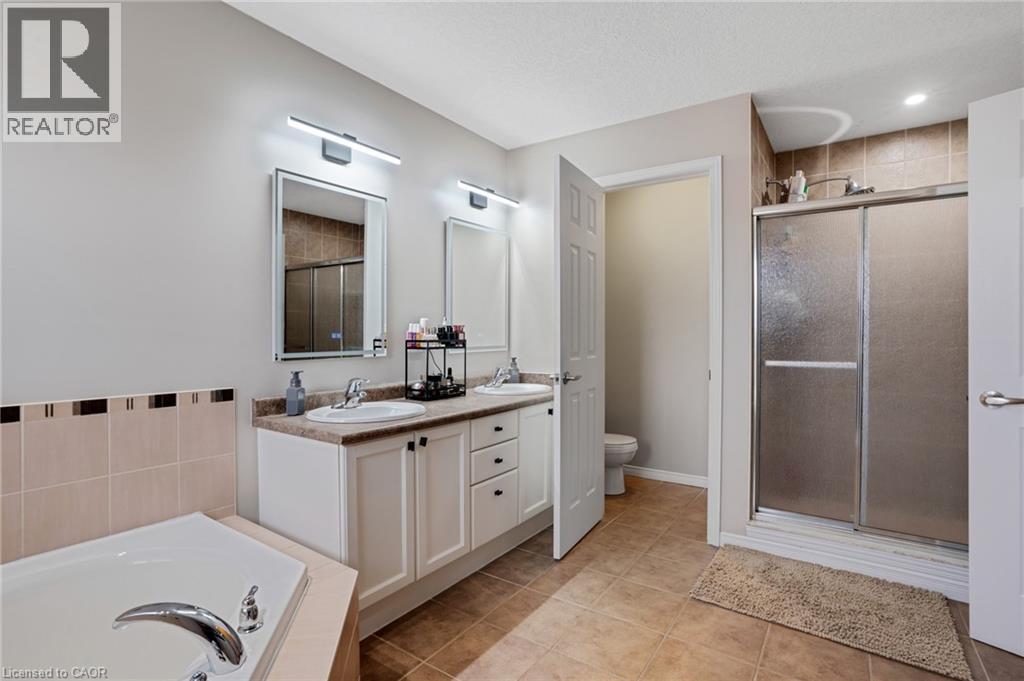 99 UDVARI Crescent - 28