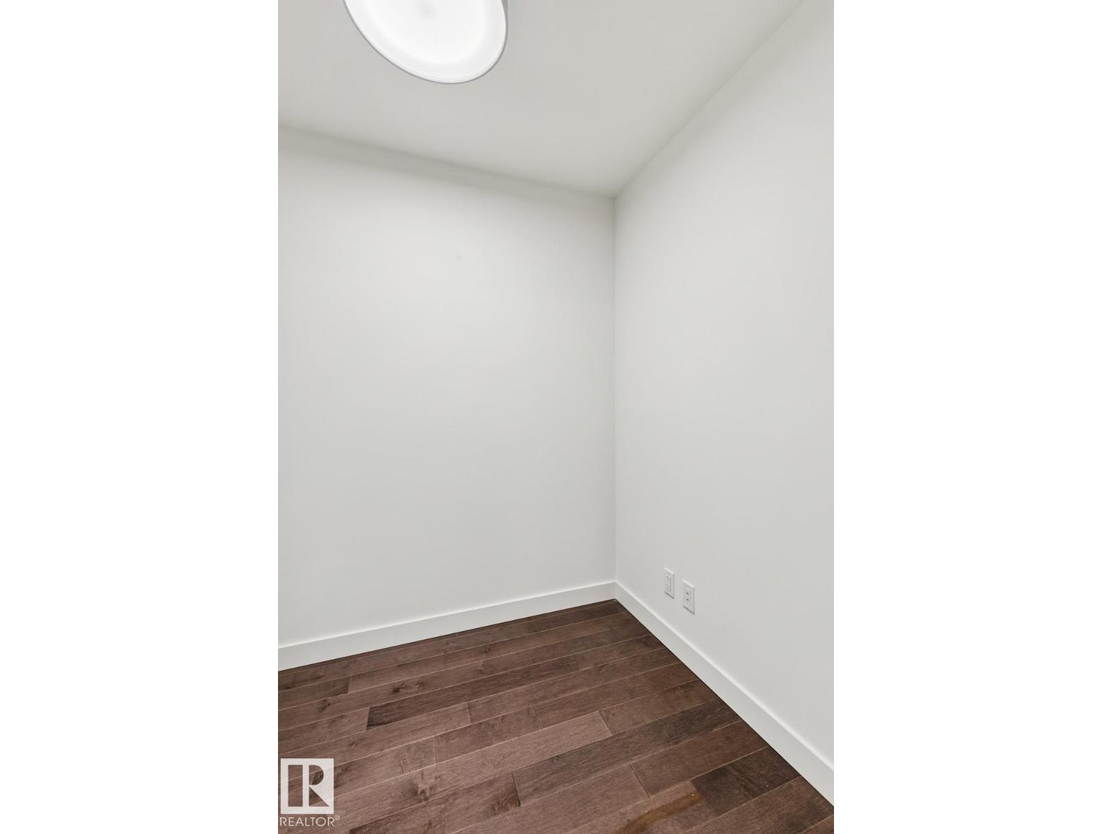#3104 10360 102 ST NW NW - 18