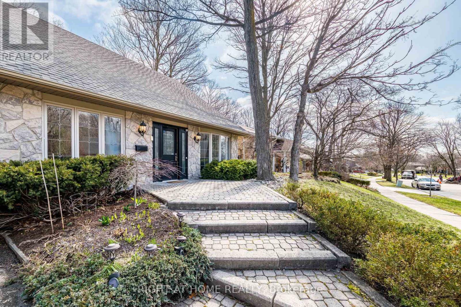 1941 FOUR SEASONS DRIVE - 3