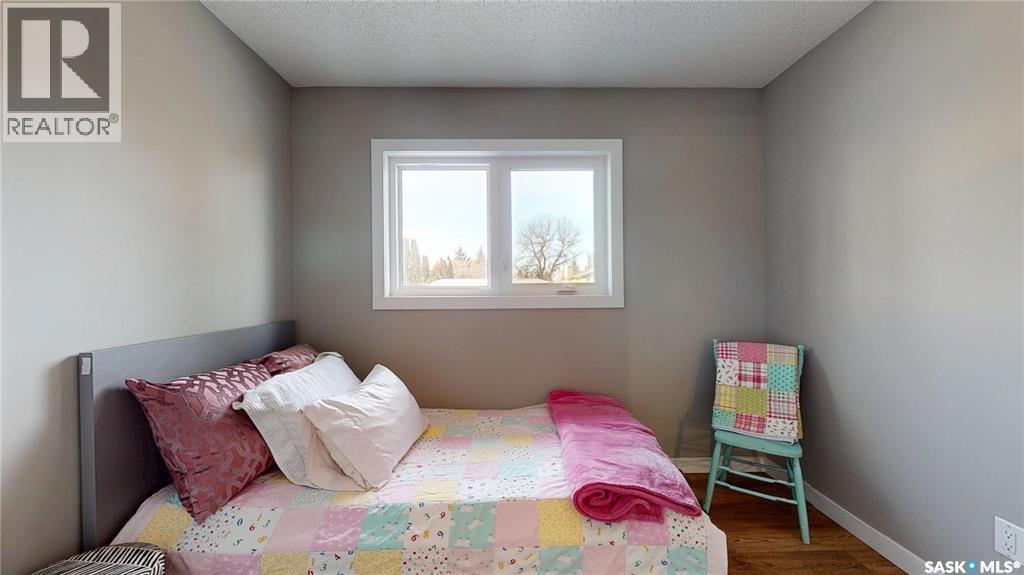 3355 Westminster ROAD - 34