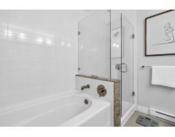 223 2970 King George Boulevard, Surrey, BC V4P0E6 Photo 12