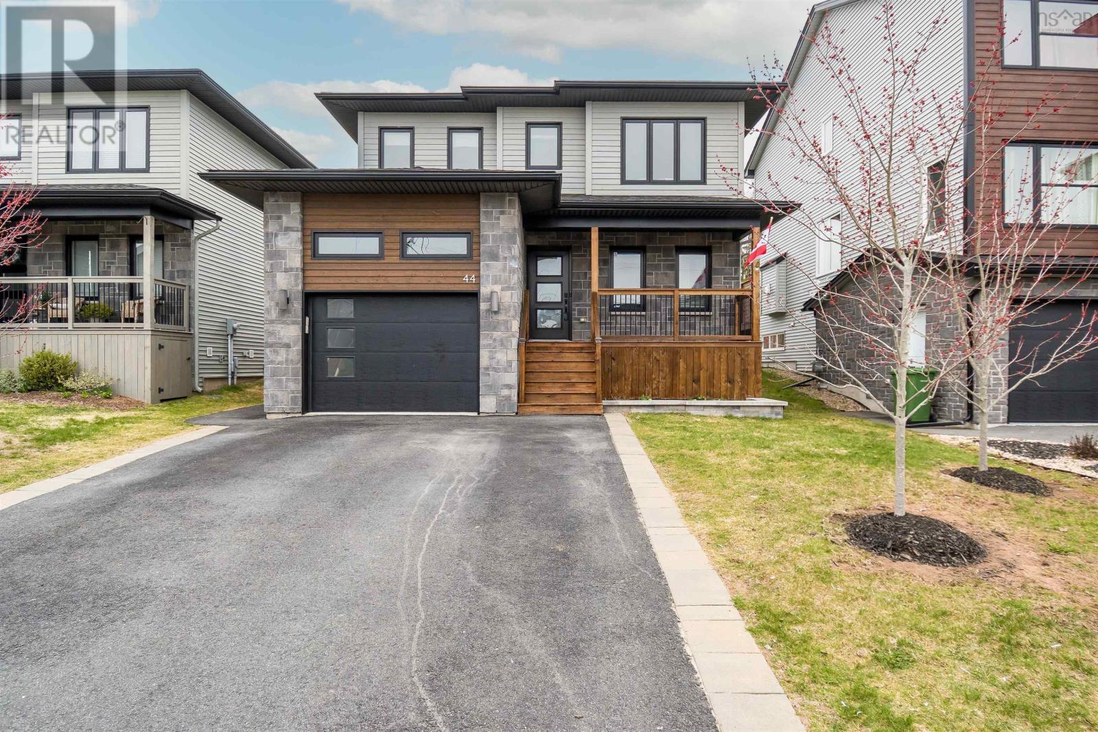 Property photo of 44 Innsbrook Way